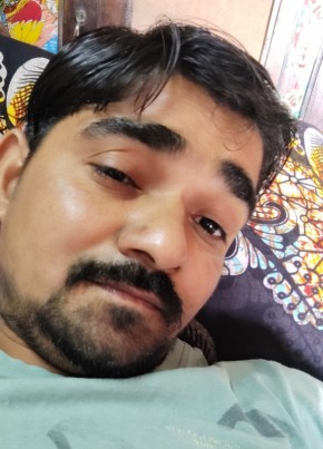Mv makwana, 30, India, Ahmedabad