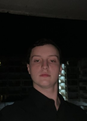 Artur, 20, Spain, Salou