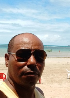 Antônio Roberto , 50, Brazil, Salvador