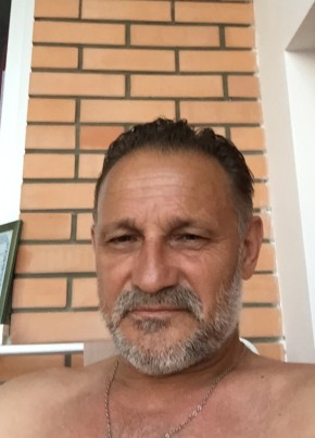 Oleg, 60, Россия, Камышеватская