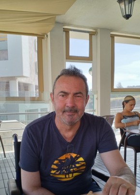 Paulo Rodrigues, 51, República Portuguesa, Rio de Mouro