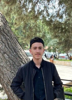Qais из إربد 18 лет