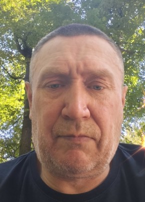 Дмитрий из Рязани 49 лет