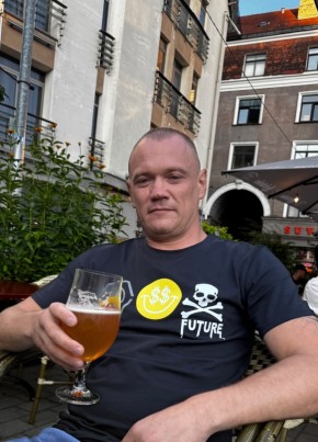 Sandis Liede из Rīga 46 лет