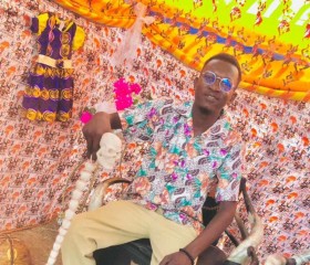 Garçon Bio, 25, Maroua