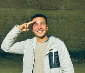 مصطفي, 22, Cairo