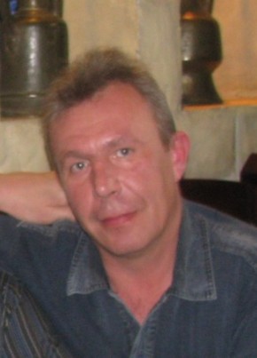 Олег, 55, Россия, Троицк (Московская обл.)