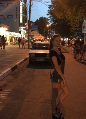 Оля, 25, Россия, Хабаровск