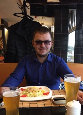 Илья, 31, Россия, Омск