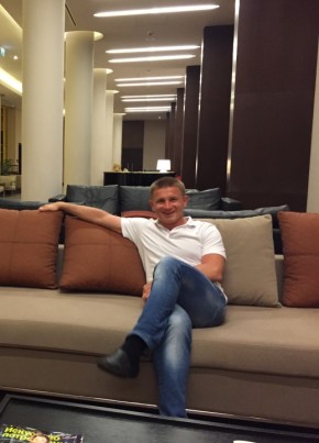 IGOR', 35, Russia, Saint Petersburg
