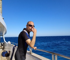 حسن, 42, Al Jizah