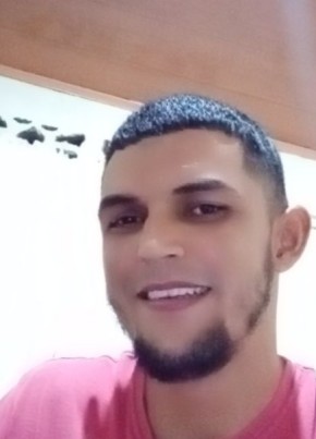 Adan, 32, Costa Rica, Limon
