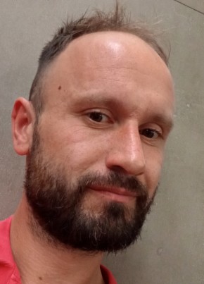 Joni из Nitra 23 года