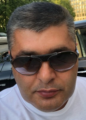 Maksim, 47, Russia, Yekaterinburg