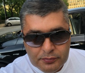 Maksim, 47, Yekaterinburg