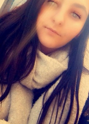 coralietayron, 23, République Française, Saint-Brieuc