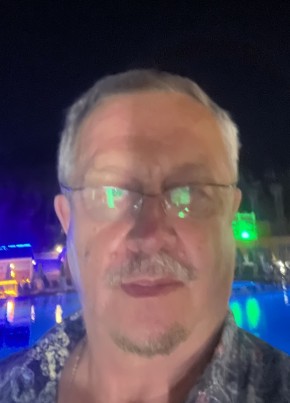 Qaz, 71, Russia, Moscow