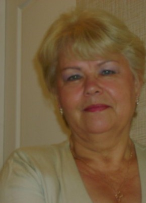 lora, 75, Россия, Москва