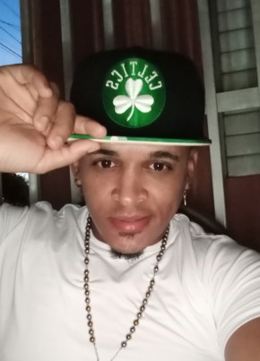 Ismael из Concepción de La Vega 33 года