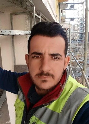 ahmet из İstanbul 30 лет