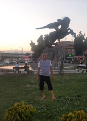 Arushan, 40, Armenia, Yerevan