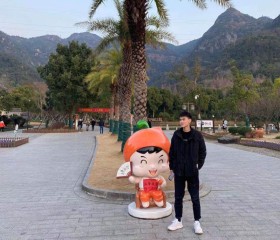 Naughty, 30, Luohe