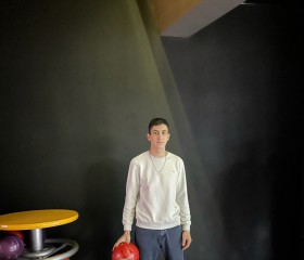 Nazim, 21, Koksovyy