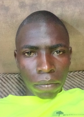 Bernad из Nairobi 27 лет