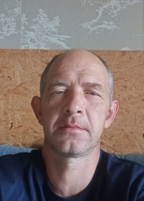 Артём из Калининграда 44 года