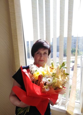 Elena, 60, Ukraine, Mariupol