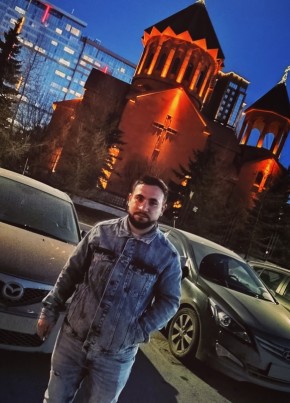 Давид из Екатеринбурга 27 лет