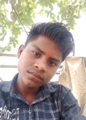 विनय यादव, 18, India, Lucknow