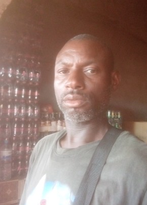 Georges Mambound, 50, République Gabonaise, Libreville