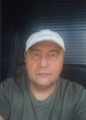 Александр из Ломоносова 55 лет