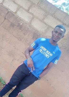 Christian, 25, Burkina Faso, Ouagadougou