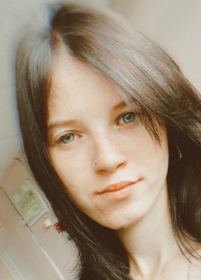 Юлия из Губахи 18 лет