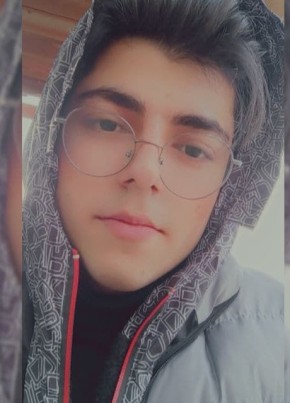 Ahmet из Ankara 22 года