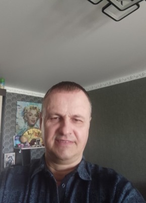 Эдуард из Орска 54 года