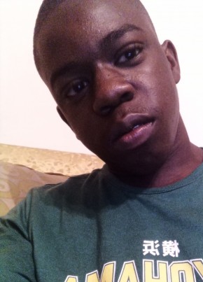 Bruno, 18, République Gabonaise, Libreville