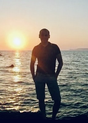 Anton, 40, Russia, Kerch