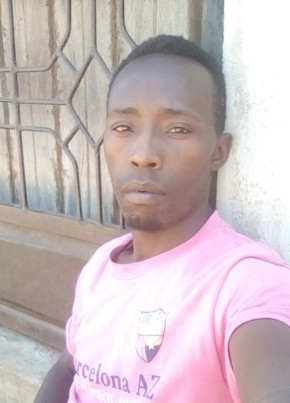 Paul, 30, Tanzania, Mwanza