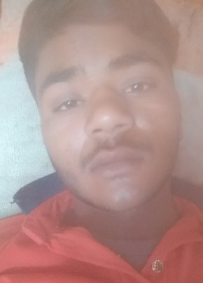 Vineet Kashyap, 18, India, Faizābād