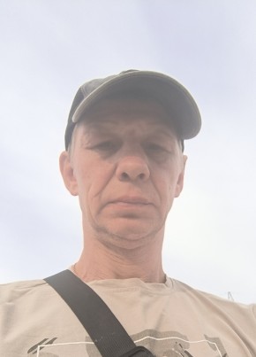 Олег из Солигалича 49 лет