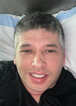 Carlos, 40, United States of America, Hollywood (State of Florida)