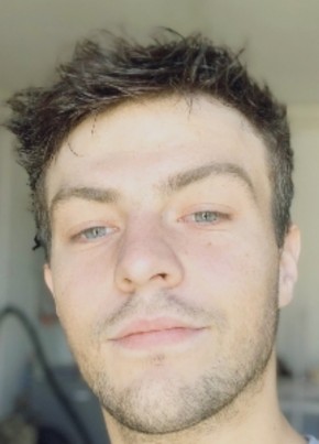 Anthony , 24, République Française, Pontault-Combault