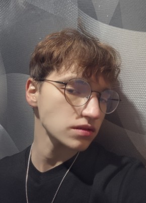 Алексей из Октябрьского (Республика Башкортостан) 19 лет