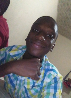 Mohamed Yansaneh, 21, Sierra Leone, Freetown