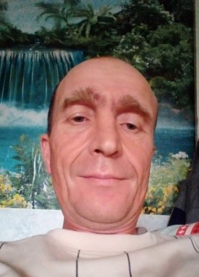 Андрей из Петровска 46 лет