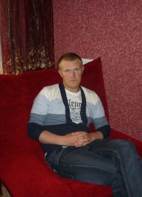 Александр, 38, Россия, Никель