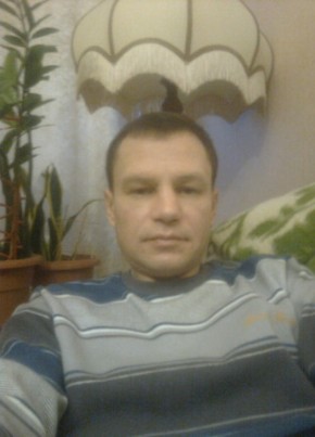 Александр, 51, Россия, Губкинский